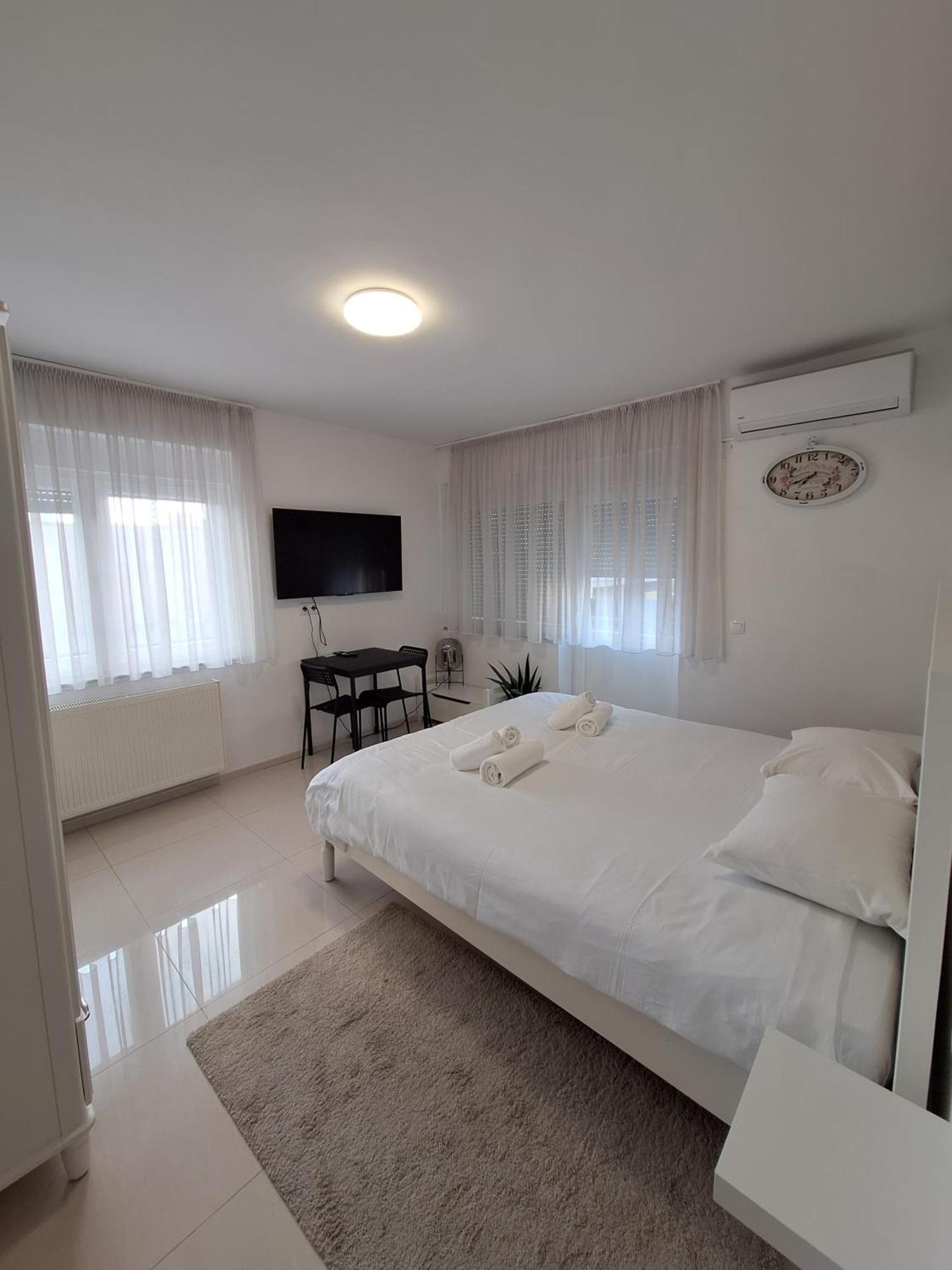 Comfort Rooms Remiza - Free Private Parking - Self Check-In Ζάγκρεμπ Εξωτερικό φωτογραφία